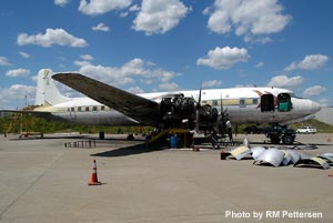 DC-7B N836D June 22, 2004